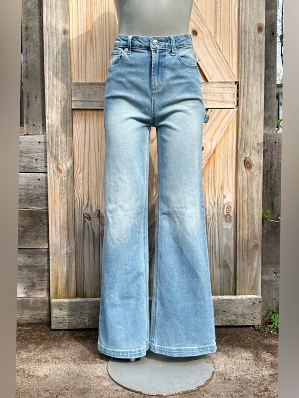 Juicy Couture Light Wash Stretch Denim High Rise Wide Leg Carpenter Jeans~1/25~
